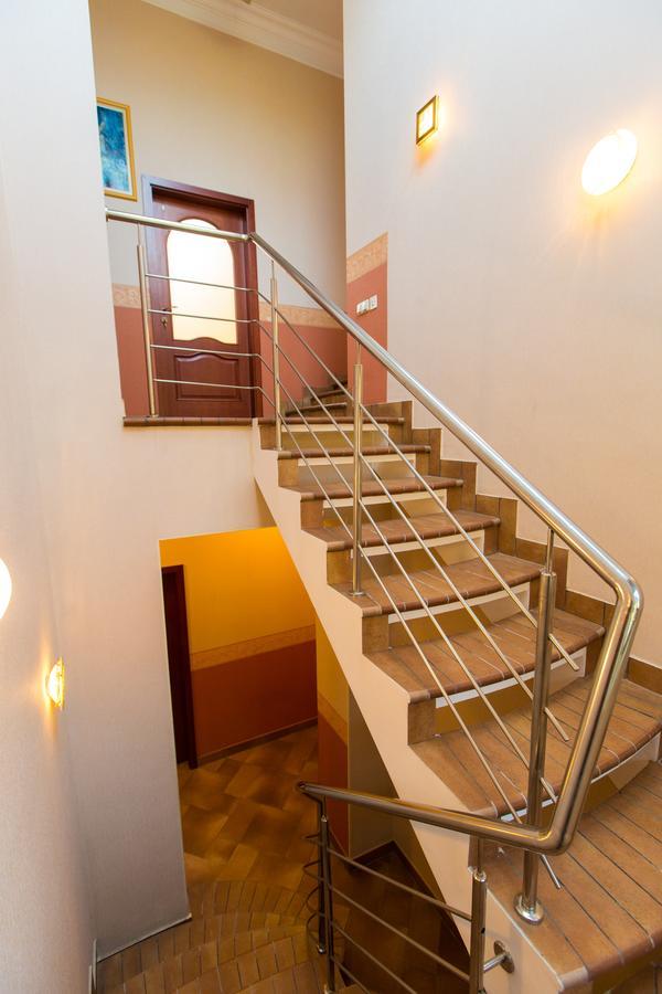 10 Hotel Lwów