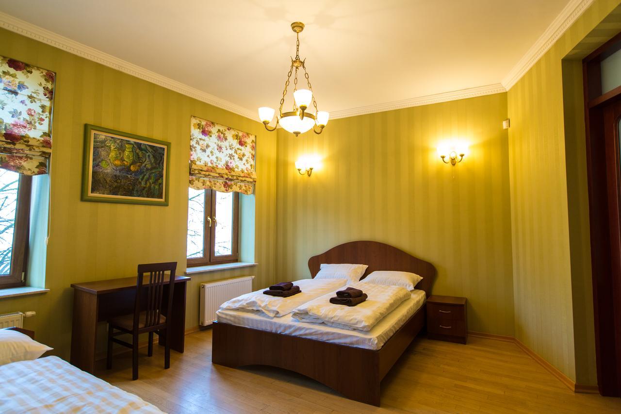 Hotel 10 Lwów